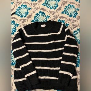 Women’s old navy sweater